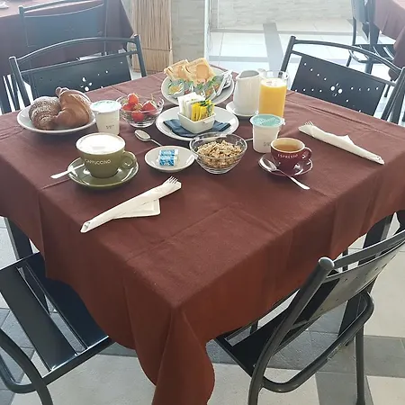 Il Giardino Di Ausonia לינה וארוחת בוקר 3*